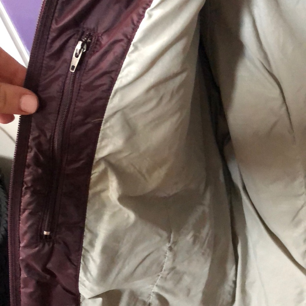 Maroon jacket - Picture 4 of 4